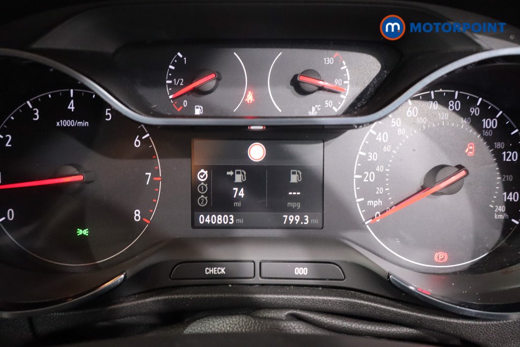 Vauxhall Crossland Ultimate Nav Manual Petrol SUV - Stock Number (1622911) - 16th supplementary image