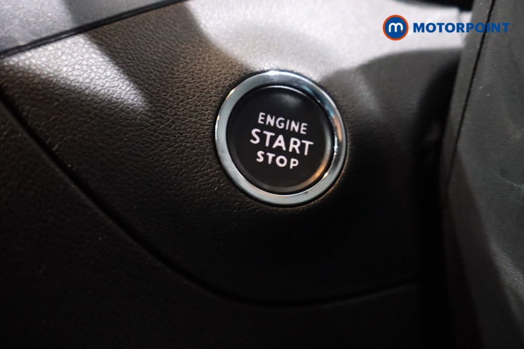 Vauxhall Crossland Ultimate Nav Manual Petrol SUV - Stock Number (1622911) - 24th supplementary image