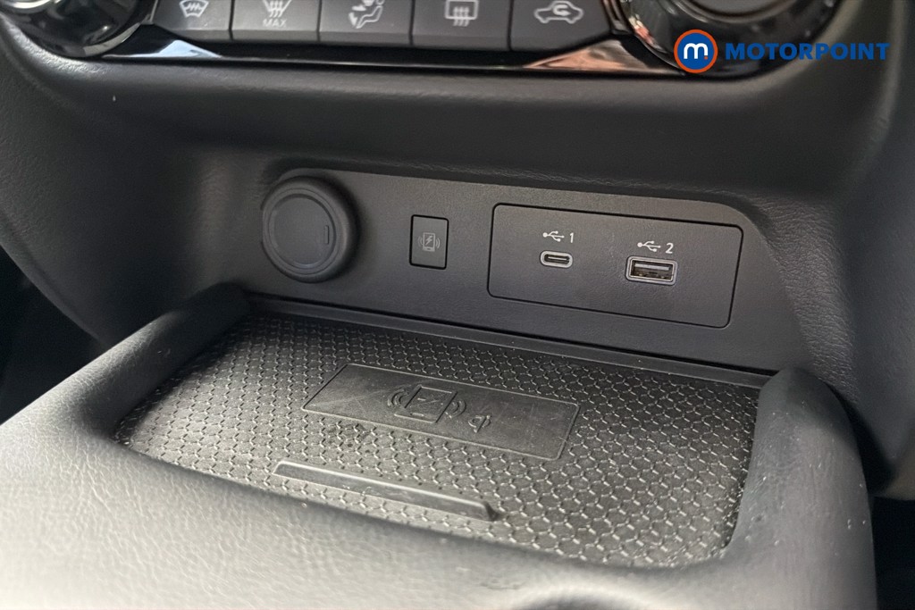 Nissan Juke Tekna Manual Petrol SUV - Stock Number (1623048) - 17th supplementary image