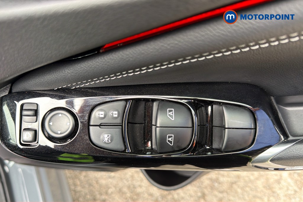 Nissan Juke Tekna Manual Petrol SUV - Stock Number (1623048) - 20th supplementary image