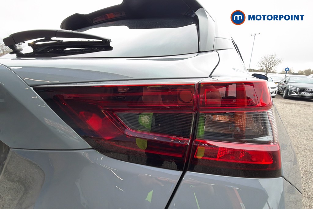 Nissan Juke Tekna Manual Petrol SUV - Stock Number (1623048) - 38th supplementary image