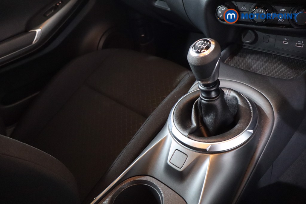 Nissan Juke Acenta Premium Manual Petrol SUV - Stock Number (1623237) - 20th supplementary image