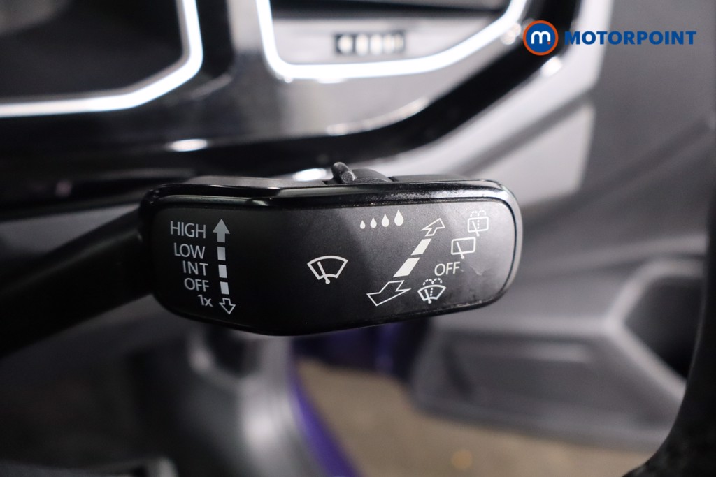 Volkswagen Polo R-Line Manual Petrol Hatchback - Stock Number (1623519) - 15th supplementary image