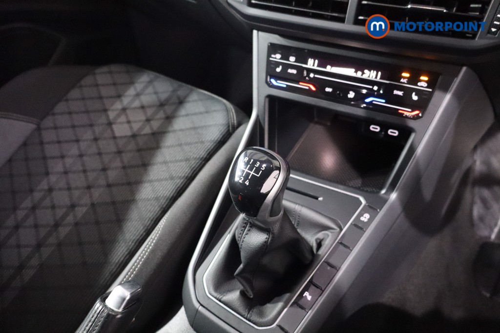 Volkswagen Polo R-Line Manual Petrol Hatchback - Stock Number (1623519) - 22nd supplementary image