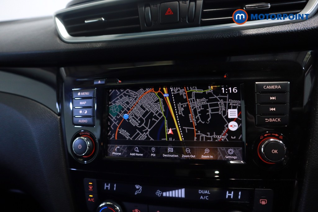 Nissan Qashqai Acenta Premium Automatic Petrol SUV - Stock Number (1623841) - 2nd supplementary image