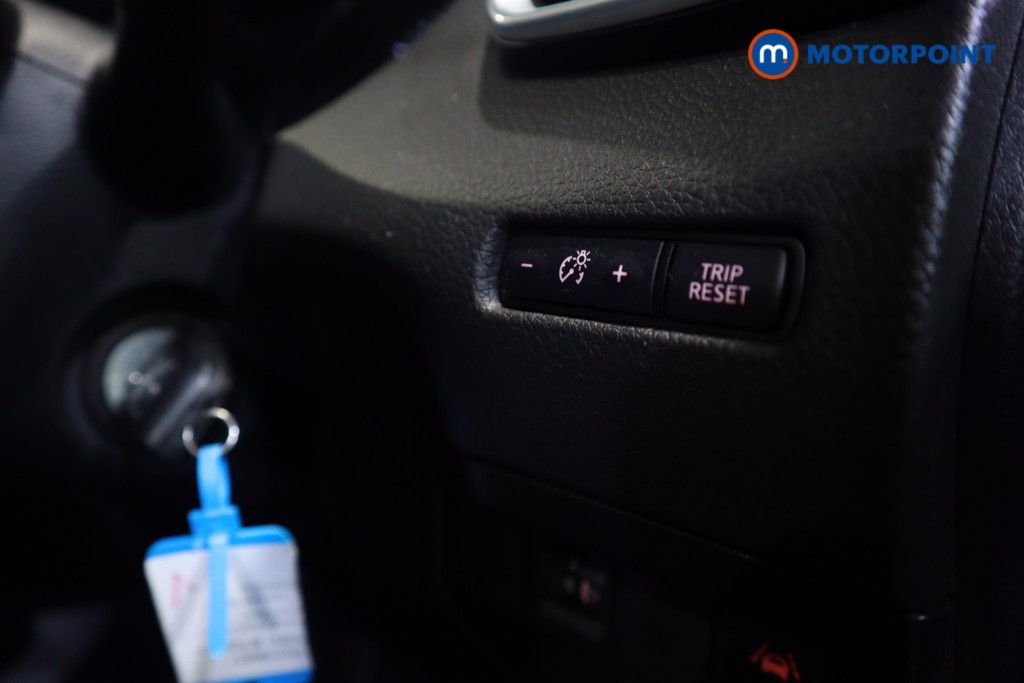 Nissan Qashqai Acenta Premium Automatic Petrol SUV - Stock Number (1623841) - 5th supplementary image