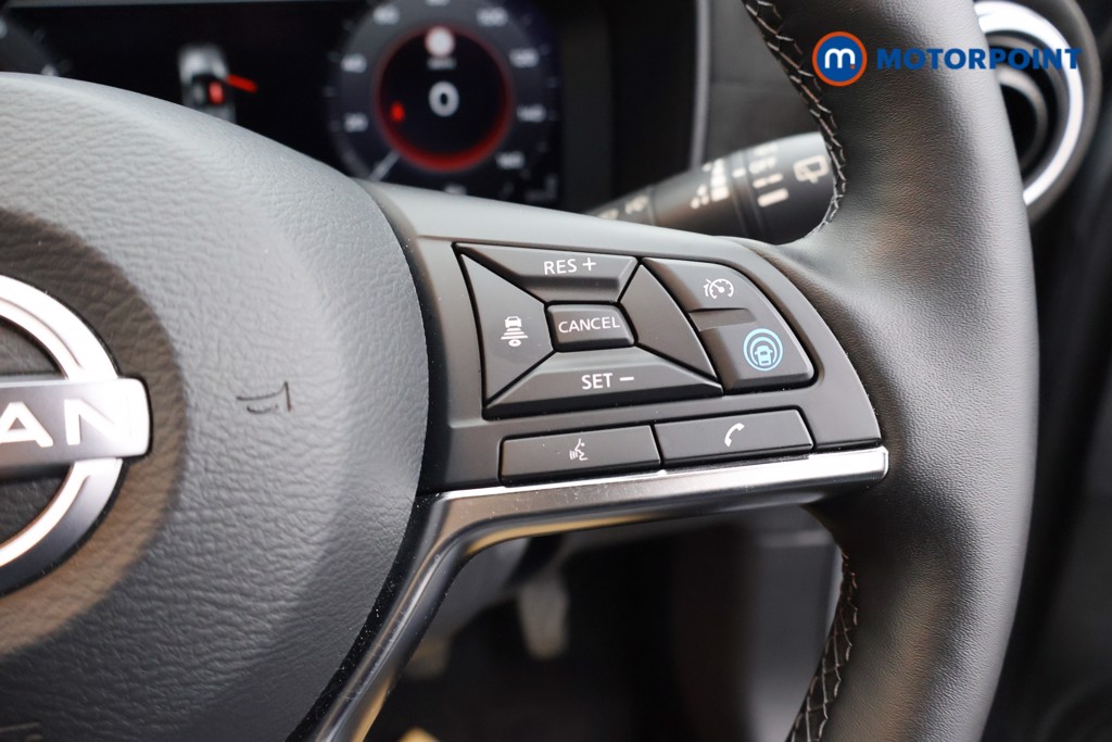 Nissan Juke Tekna-Plus Manual Petrol SUV - Stock Number (1624146) - 3rd supplementary image