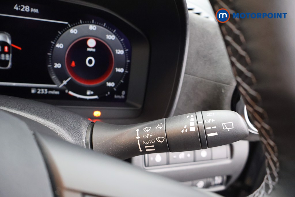 Nissan Juke Tekna-Plus Manual Petrol SUV - Stock Number (1624146) - 6th supplementary image