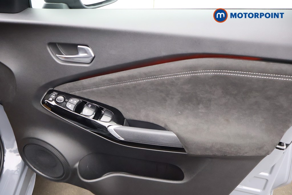 Nissan Juke Tekna-Plus Manual Petrol SUV - Stock Number (1624146) - 11th supplementary image