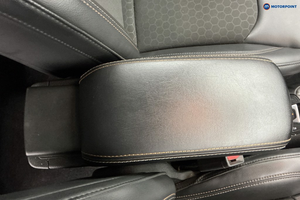 Jeep Compass Longitude Manual Petrol SUV - Stock Number (1563269) - 17th supplementary image