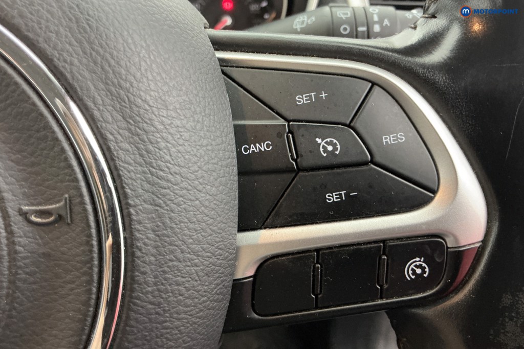 Jeep Compass Longitude Manual Petrol SUV - Stock Number (1563269) - 23rd supplementary image