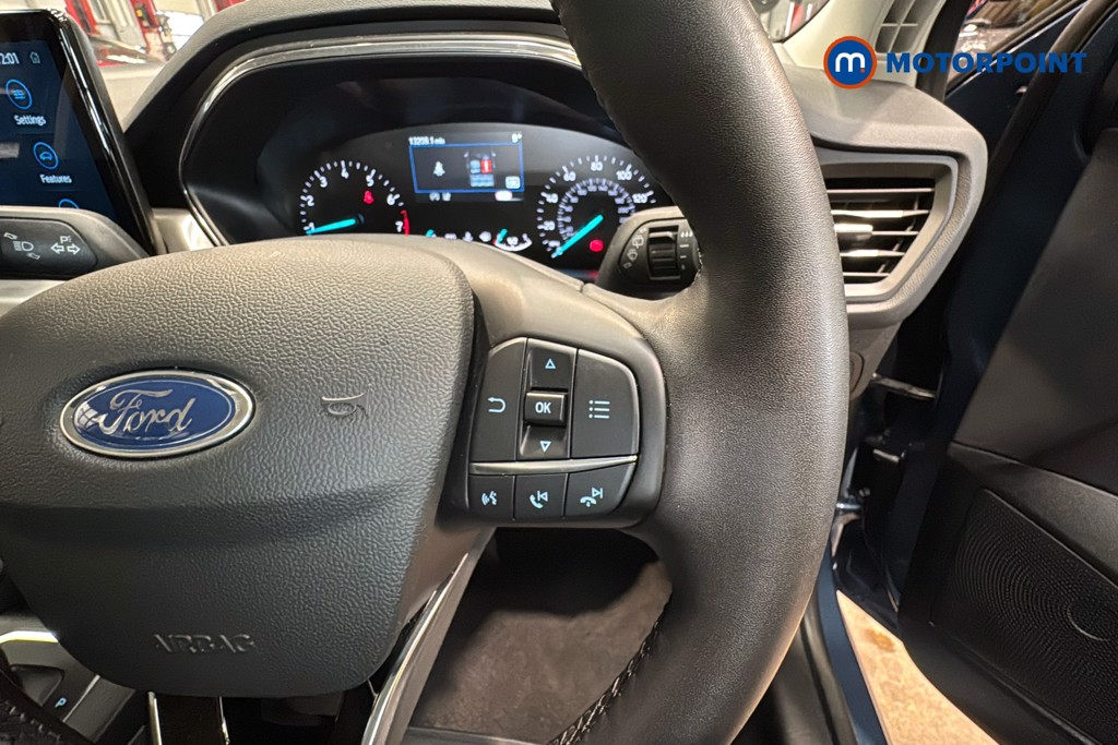 Ford Focus Titanium Automatic Petrol Estate - Stock Number (1599358) - 4th supplementary image