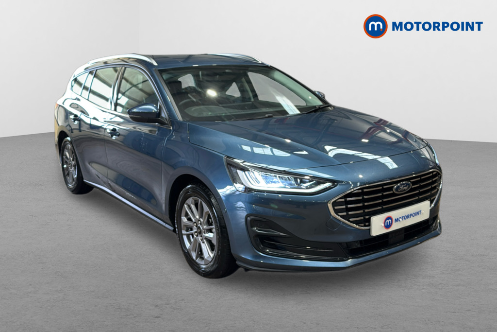 Ford Focus Titanium Automatic Petrol Estate - Stock Number (1599358) - Drivers side front corner