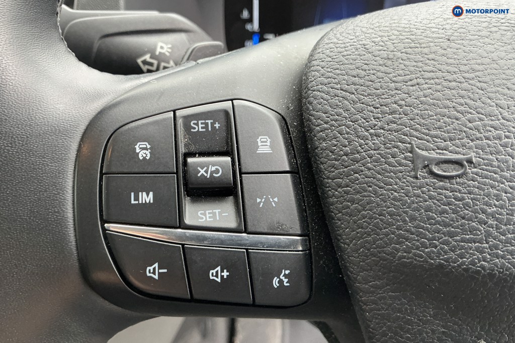 Ford Transit Limited Automatic Diesel Medium Roof Van - Stock Number (1607443) - 15th supplementary image