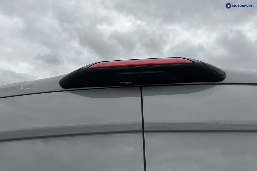 Ford Transit Limited Automatic Diesel Medium Roof Van - Stock Number (1607443) - 32nd supplementary image