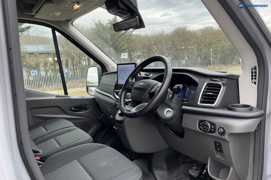 Ford Transit Limited Automatic Diesel Medium Roof Van - Stock Number (1607443) - 36th supplementary image