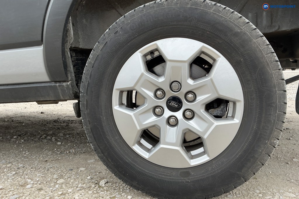 Ford Transit Limited Automatic Diesel Medium Roof Van - Stock Number (1607443) - 40th supplementary image