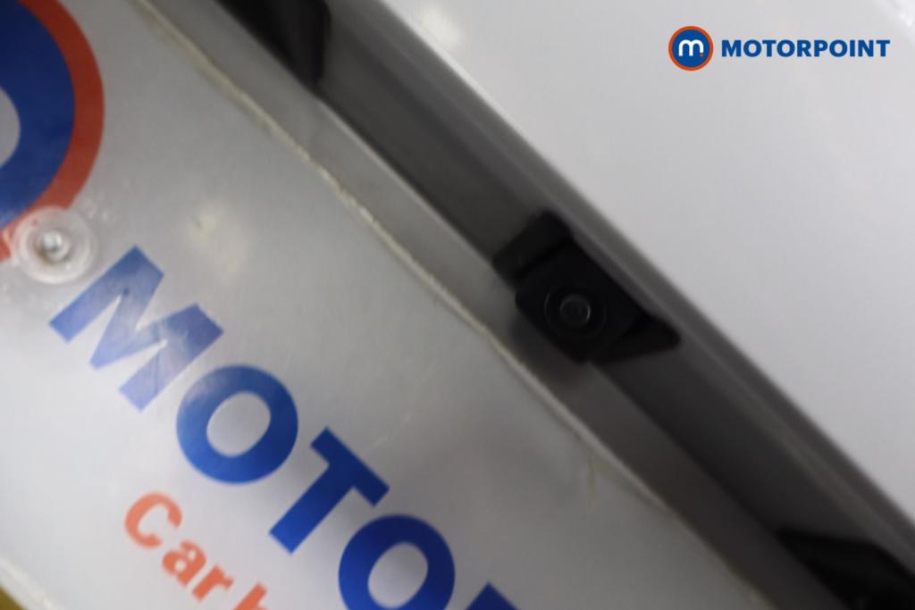 Mazda 3 Exclusive-Line Automatic Petrol Hatchback - Stock Number (1609044) - 4th supplementary image