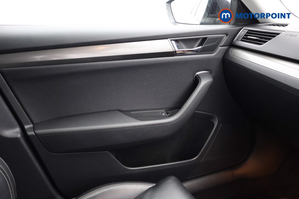 Skoda Superb Se L Automatic Petrol Estate - Stock Number (1609548) - 10th supplementary image