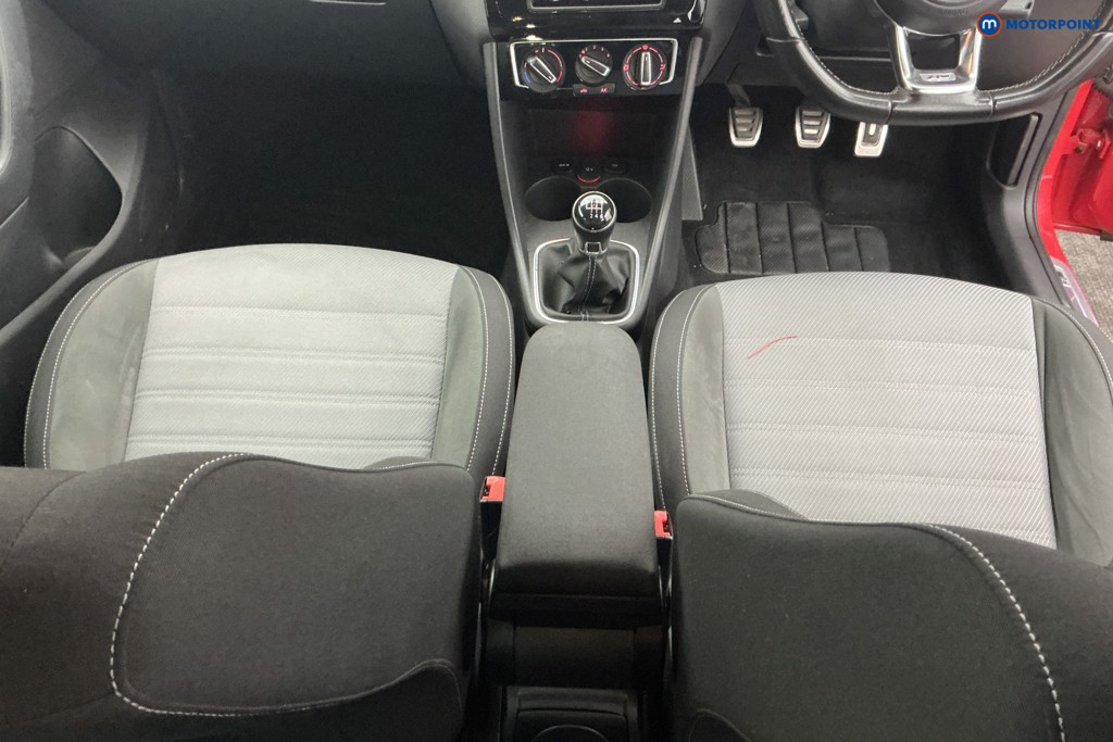 Volkswagen Polo R-Line Manual Petrol Hatchback - Stock Number (1615050) - 12th supplementary image