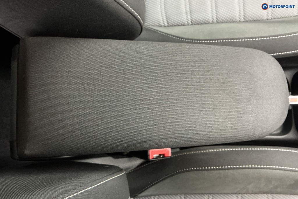 Volkswagen Polo R-Line Manual Petrol Hatchback - Stock Number (1615050) - 15th supplementary image