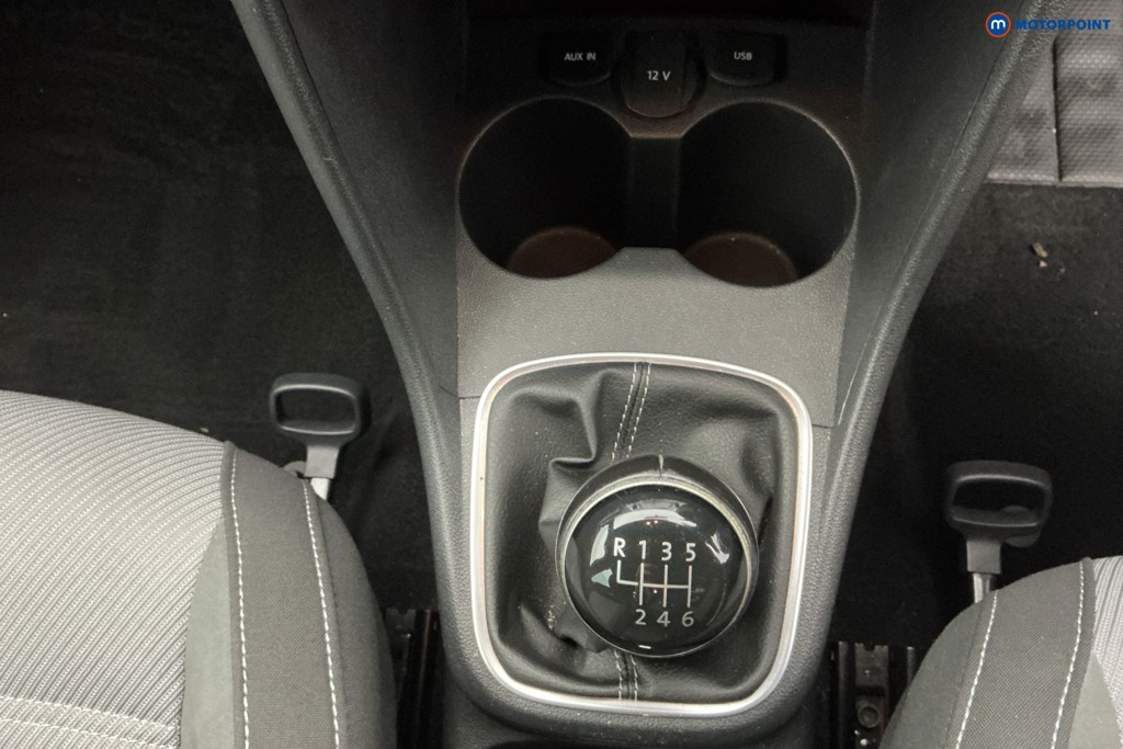 Volkswagen Polo R-Line Manual Petrol Hatchback - Stock Number (1615050) - 17th supplementary image