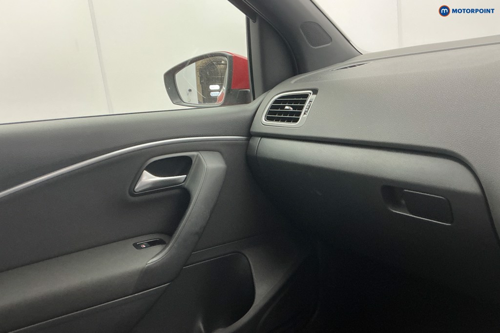 Volkswagen Polo R-Line Manual Petrol Hatchback - Stock Number (1615050) - 19th supplementary image