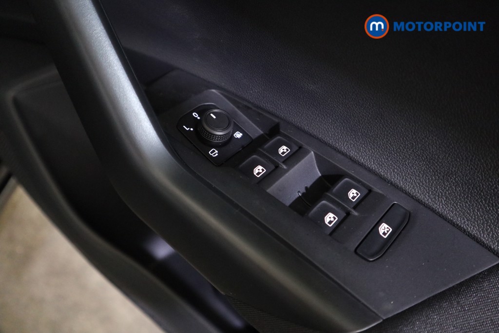 Volkswagen Polo Life Manual Petrol Hatchback - Stock Number (1615206) - 15th supplementary image