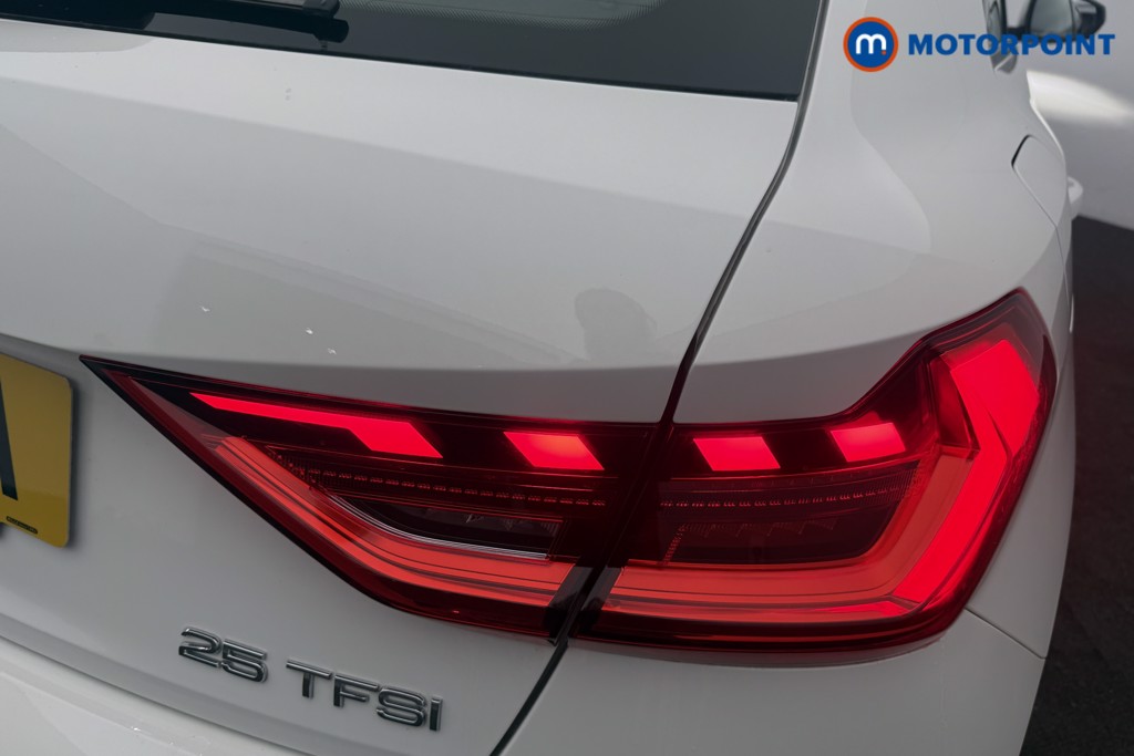 Audi A1 Technik Manual Petrol Hatchback - Stock Number (1615904) - 17th supplementary image