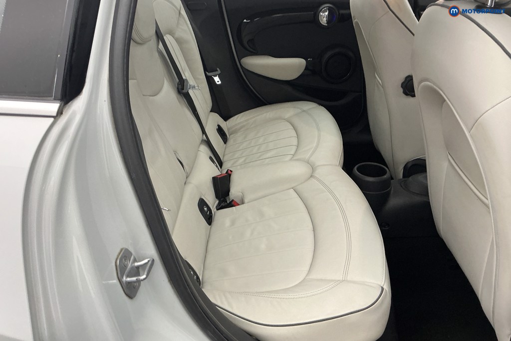 Mini Hatchback Cooper Automatic Petrol Hatchback - Stock Number (1616184) - 6th supplementary image