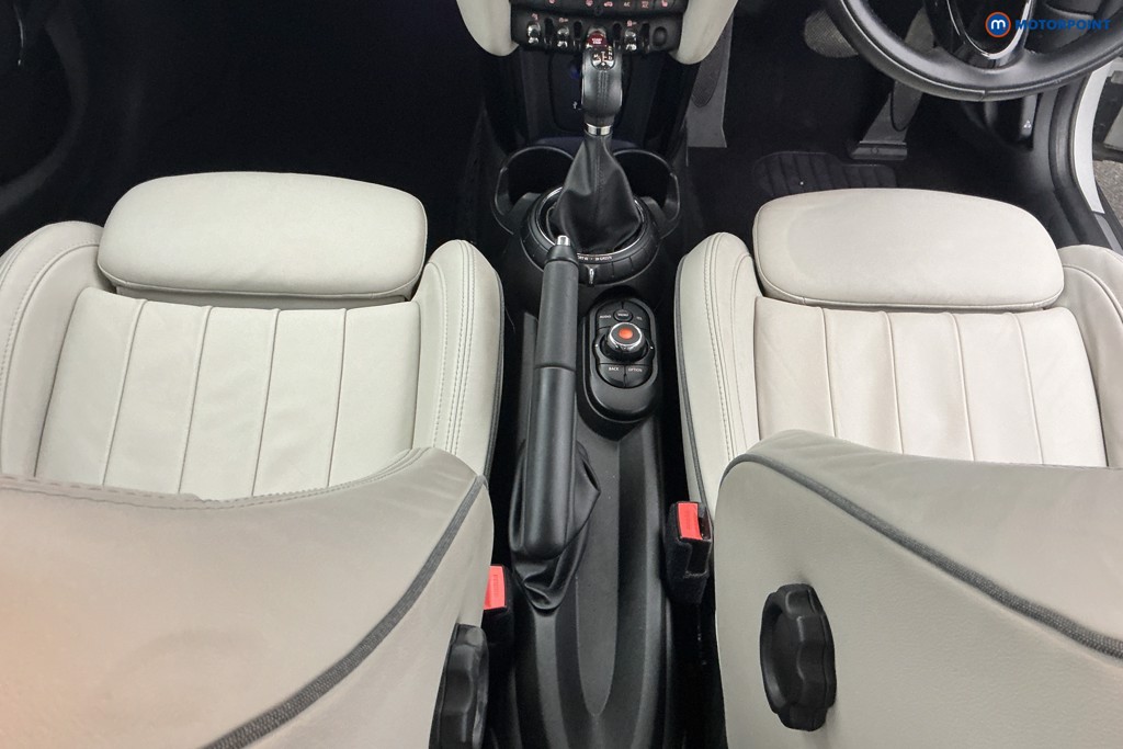 Mini Hatchback Cooper Automatic Petrol Hatchback - Stock Number (1616184) - 12th supplementary image