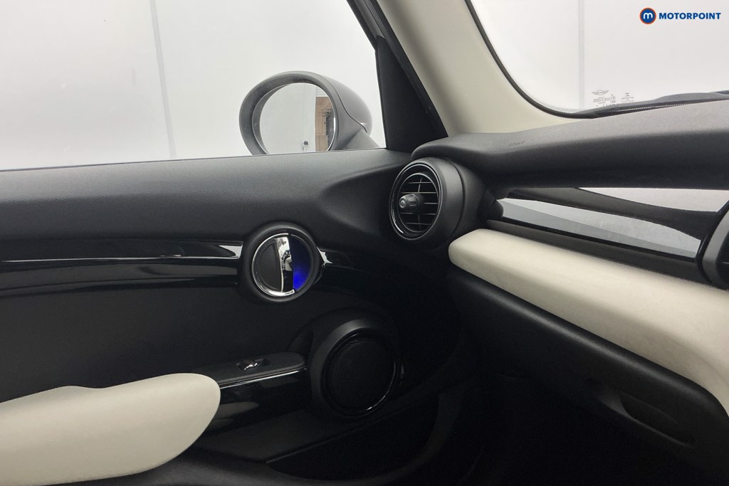 Mini Hatchback Cooper Automatic Petrol Hatchback - Stock Number (1616184) - 23rd supplementary image