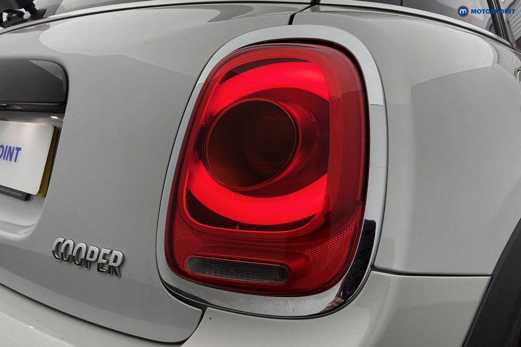 Mini Hatchback Cooper Automatic Petrol Hatchback - Stock Number (1616184) - 33rd supplementary image