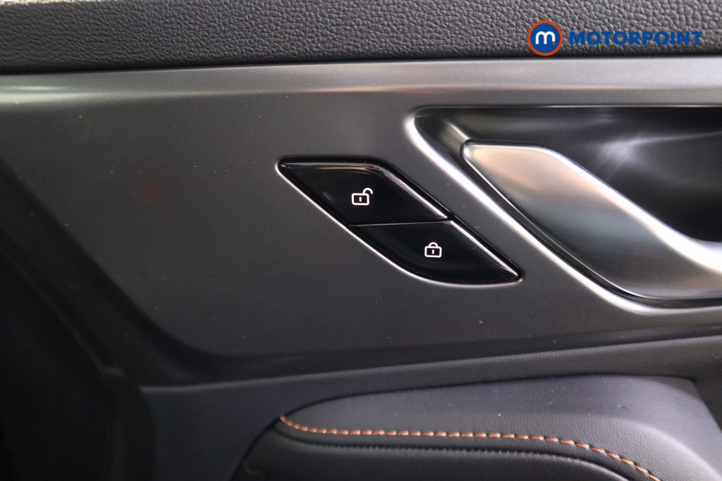 Mg Motor Uk HS SE Automatic Petrol-Electric Hybrid SUV - Stock Number (1616630) - 13th supplementary image