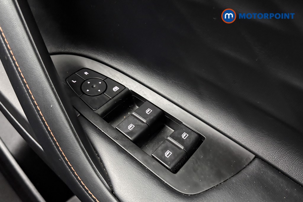 Mg Motor Uk HS SE Automatic Petrol-Electric Hybrid SUV - Stock Number (1616693) - 16th supplementary image