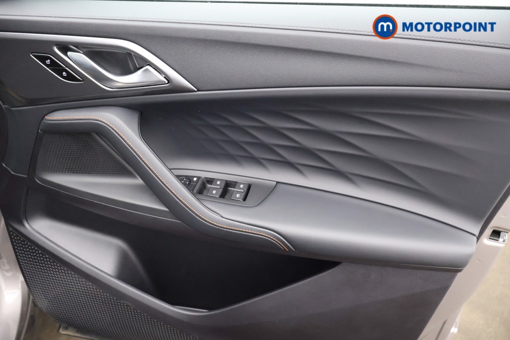 Mg Motor Uk HS SE Automatic Petrol-Electric Hybrid SUV - Stock Number (1616706) - 11th supplementary image