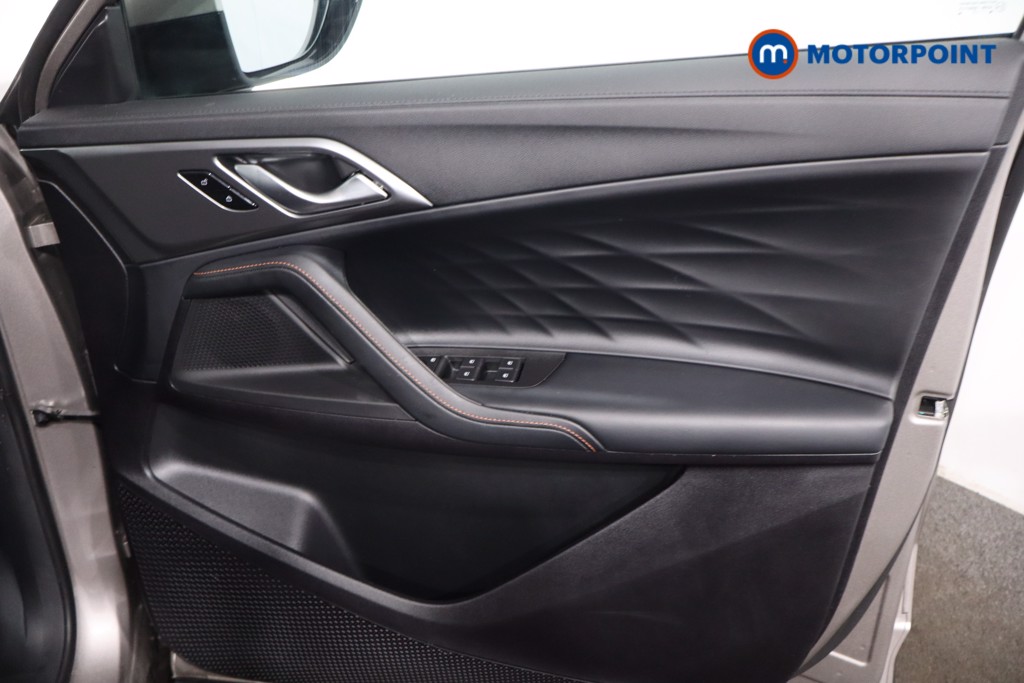 Mg Motor Uk HS SE Automatic Petrol-Electric Hybrid SUV - Stock Number (1616758) - 22nd supplementary image