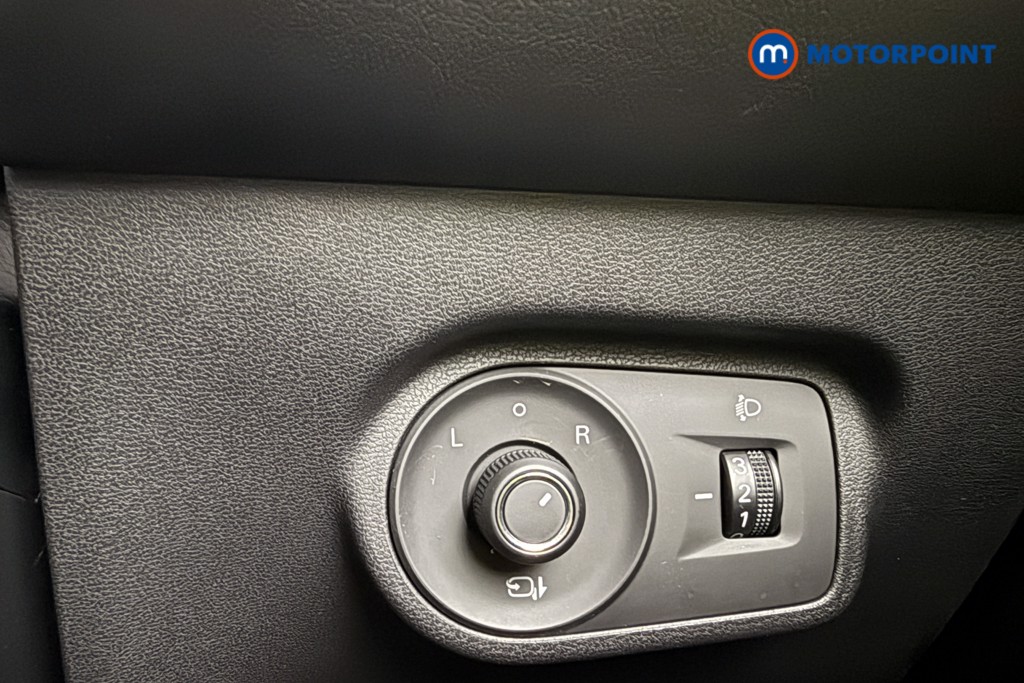 Mg Motor Uk ZS Trophy Automatic Petrol-Electric Hybrid SUV - Stock Number (1616858) - 17th supplementary image