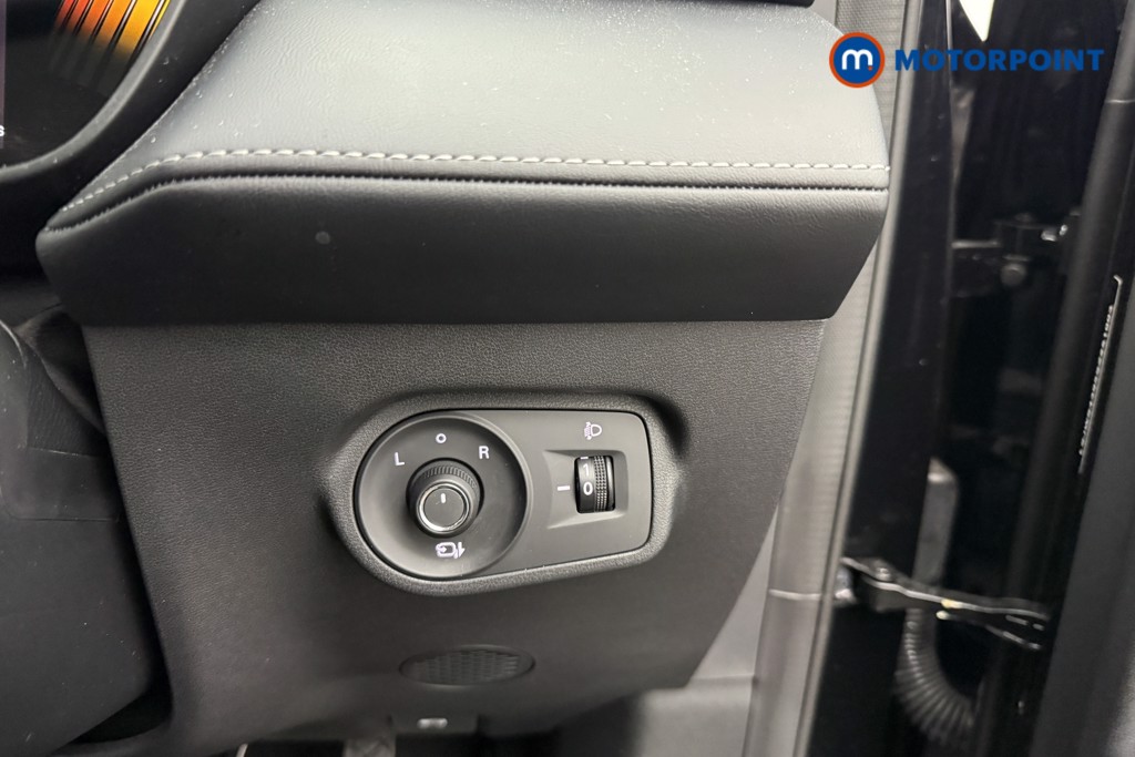 Mg Motor Uk ZS Trophy Automatic Petrol-Electric Hybrid SUV - Stock Number (1616908) - 18th supplementary image