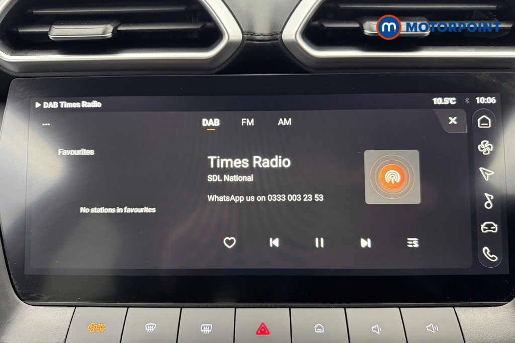 Mg Motor Uk ZS Trophy Automatic Petrol-Electric Hybrid SUV - Stock Number (1617070) - 4th supplementary image