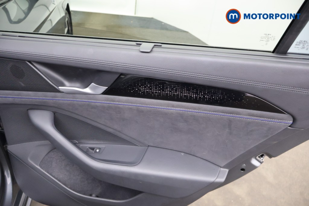 Volkswagen Passat R-Line Automatic Petrol Estate - Stock Number (1617152) - 15th supplementary image