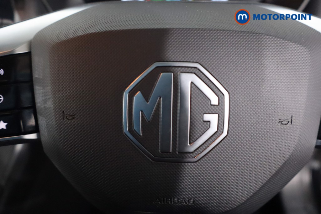 Mg Motor Uk ZS Trophy Automatic Petrol-Electric Hybrid SUV - Stock Number (1617174) - 13th supplementary image