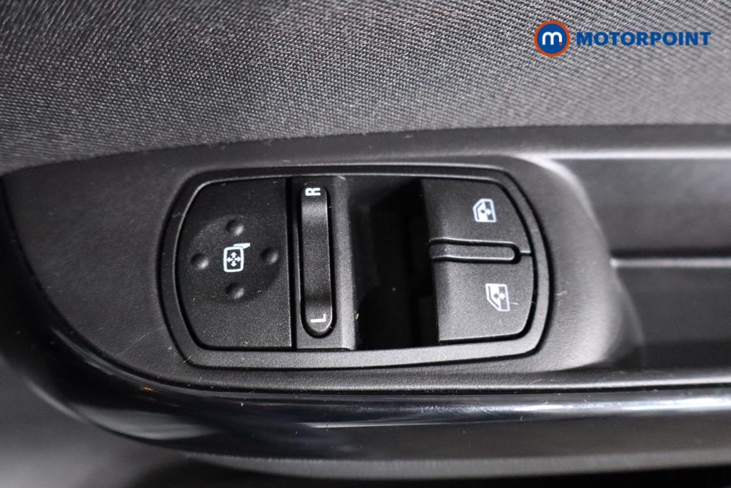 Vauxhall Corsa Design Automatic Petrol Hatchback - Stock Number (1617249) - 12th supplementary image