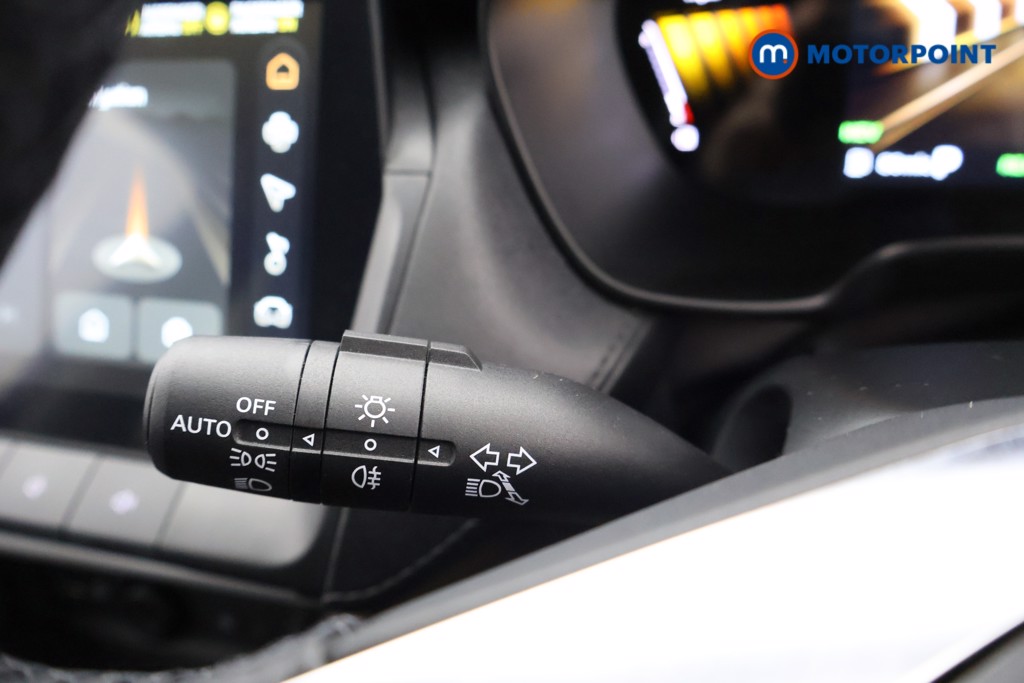 Mg Motor Uk ZS Trophy Automatic Petrol-Electric Hybrid SUV - Stock Number (1617552) - 5th supplementary image