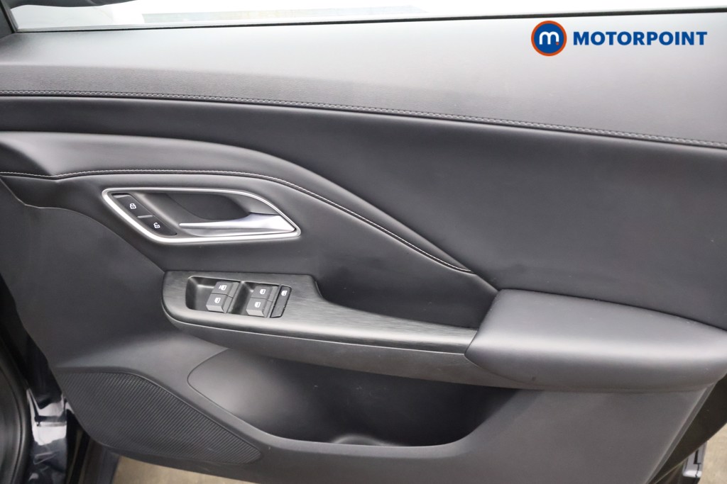 Mg Motor Uk ZS Trophy Automatic Petrol-Electric Hybrid SUV - Stock Number (1617552) - 11th supplementary image