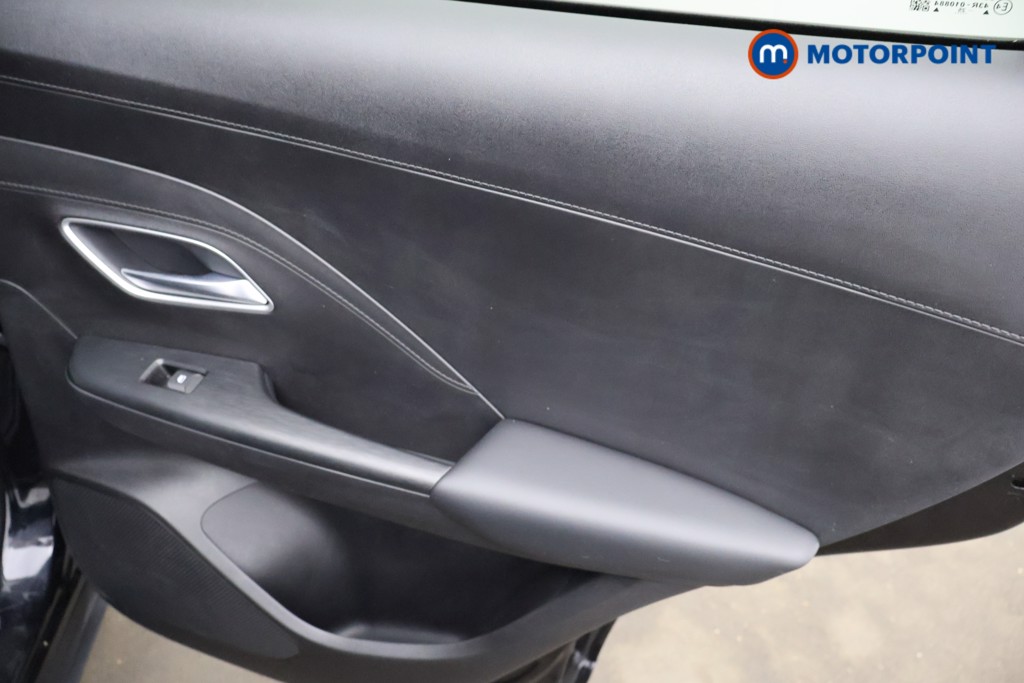 Mg Motor Uk ZS Trophy Automatic Petrol-Electric Hybrid SUV - Stock Number (1617552) - 16th supplementary image