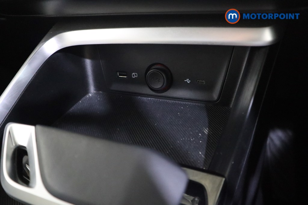 Mg Motor Uk ZS Trophy Automatic Petrol-Electric Hybrid SUV - Stock Number (1617664) - 7th supplementary image