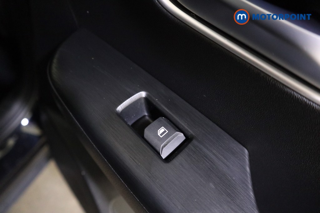 Mg Motor Uk ZS Trophy Automatic Petrol-Electric Hybrid SUV - Stock Number (1617664) - 19th supplementary image