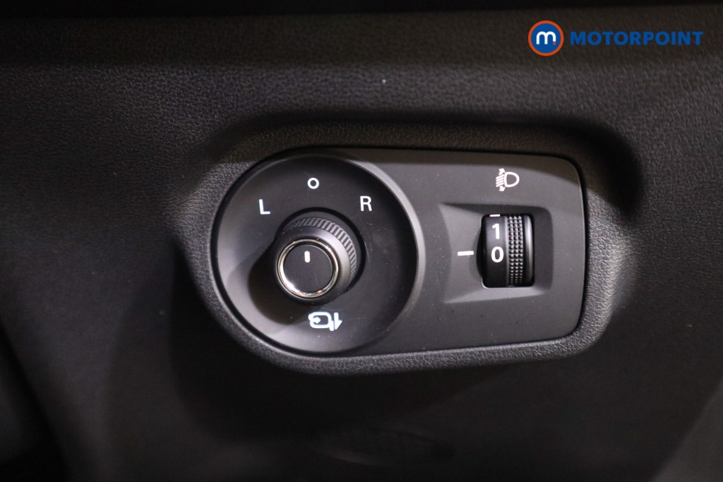 Mg Motor Uk ZS Trophy Automatic Petrol-Electric Hybrid SUV - Stock Number (1617671) - 12th supplementary image