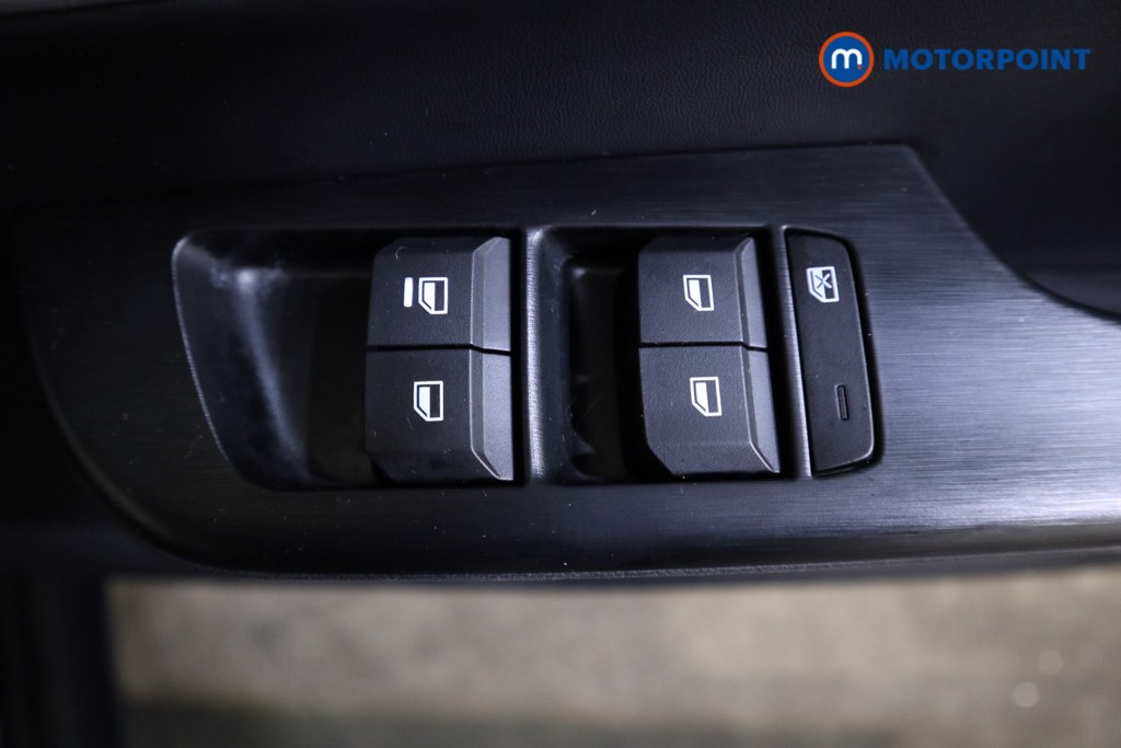 Mg Motor Uk ZS Trophy Automatic Petrol-Electric Hybrid SUV - Stock Number (1617696) - 13th supplementary image